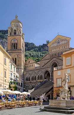 Lugar Catedral de San Andrés Apóstol