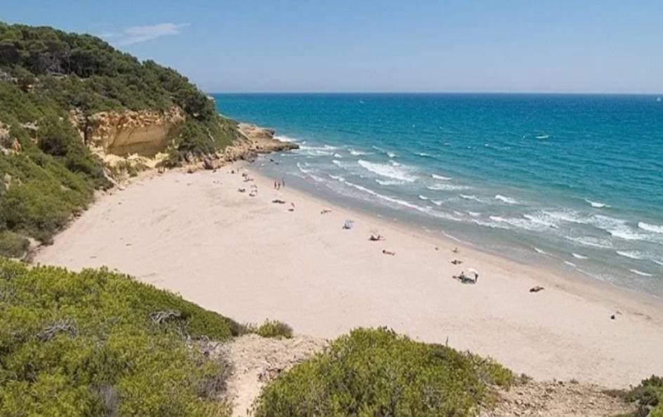 Lugar Playa paradisíaca Tarragona 🏖