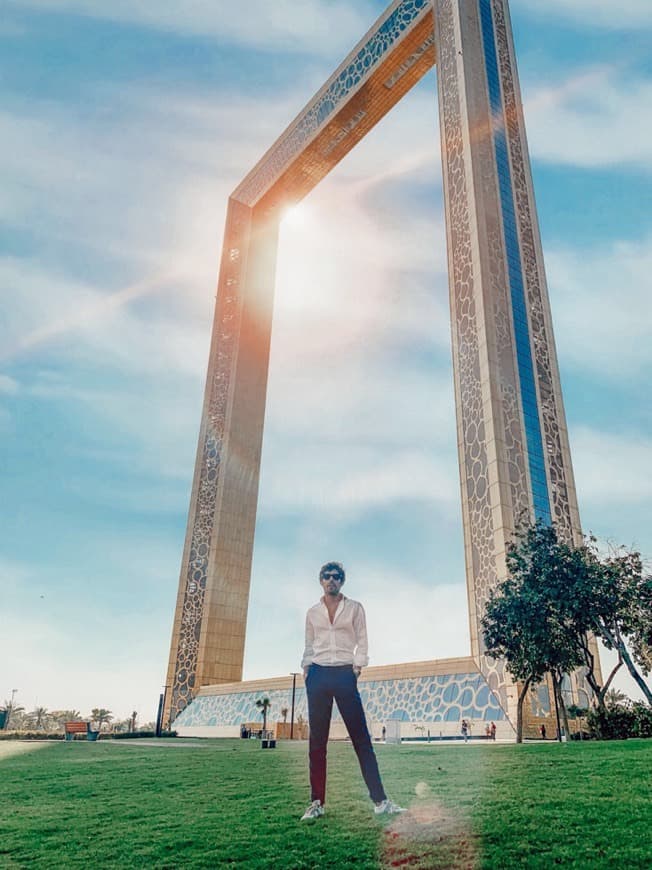 Lugar Dubai Frame