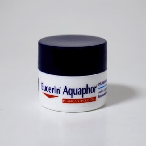 Belleza Eucerin aquaphor pomada reparadora nariz y labios