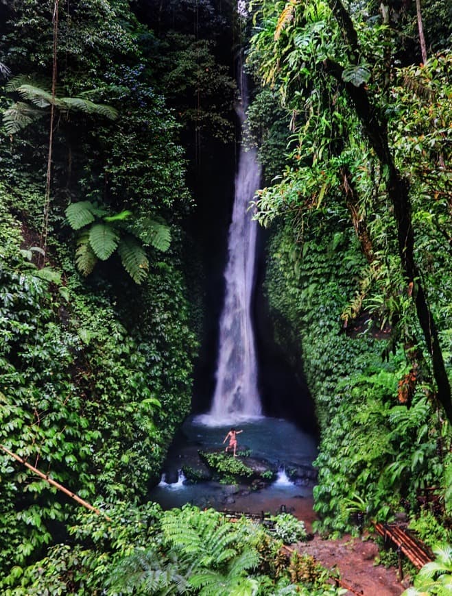 Place Leke Leke Waterfall