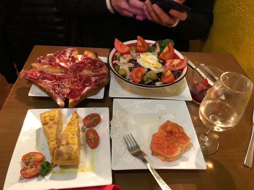 Restaurantes Le Jamoncito