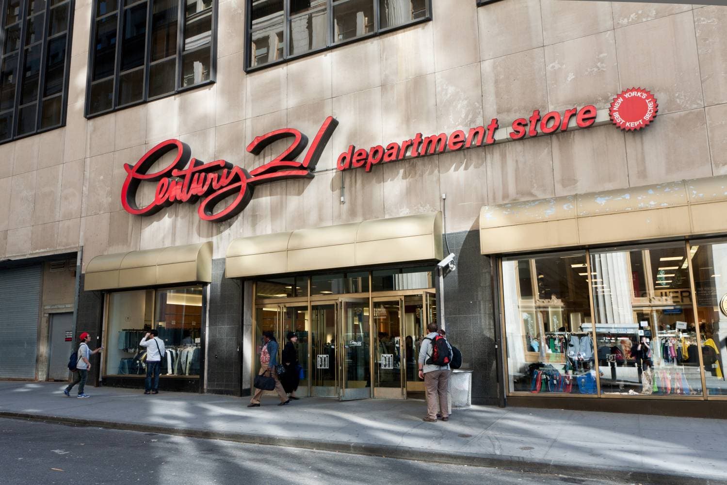 Lugar Century 21 Department Store