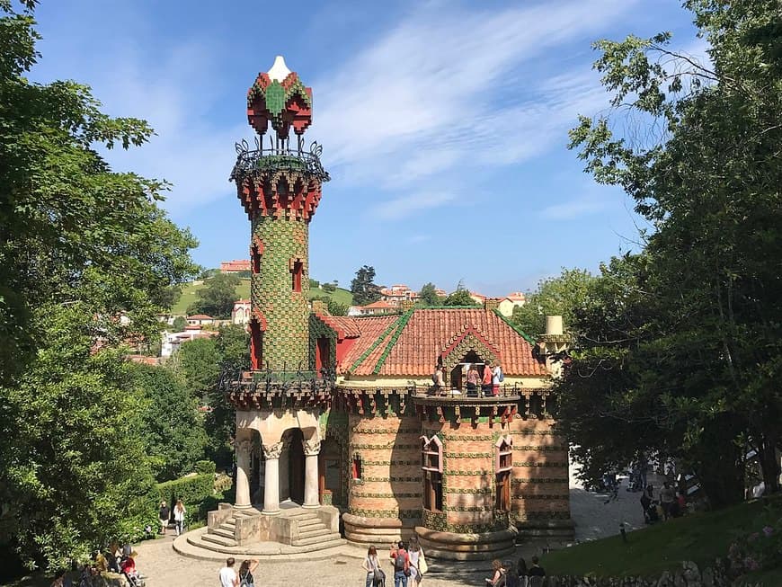 Lugar El Capricho de Gaudí