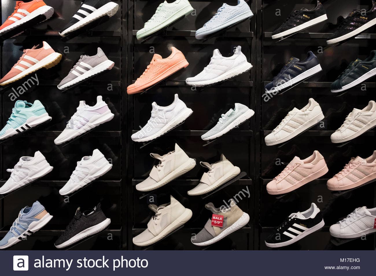 Fashion Foot Locker: Sneakers - Athletic Shoes