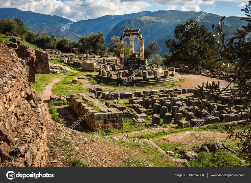 Lugar Templo de Apolo en Delfos