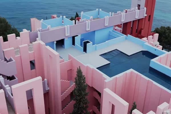 Place Muralla Roja