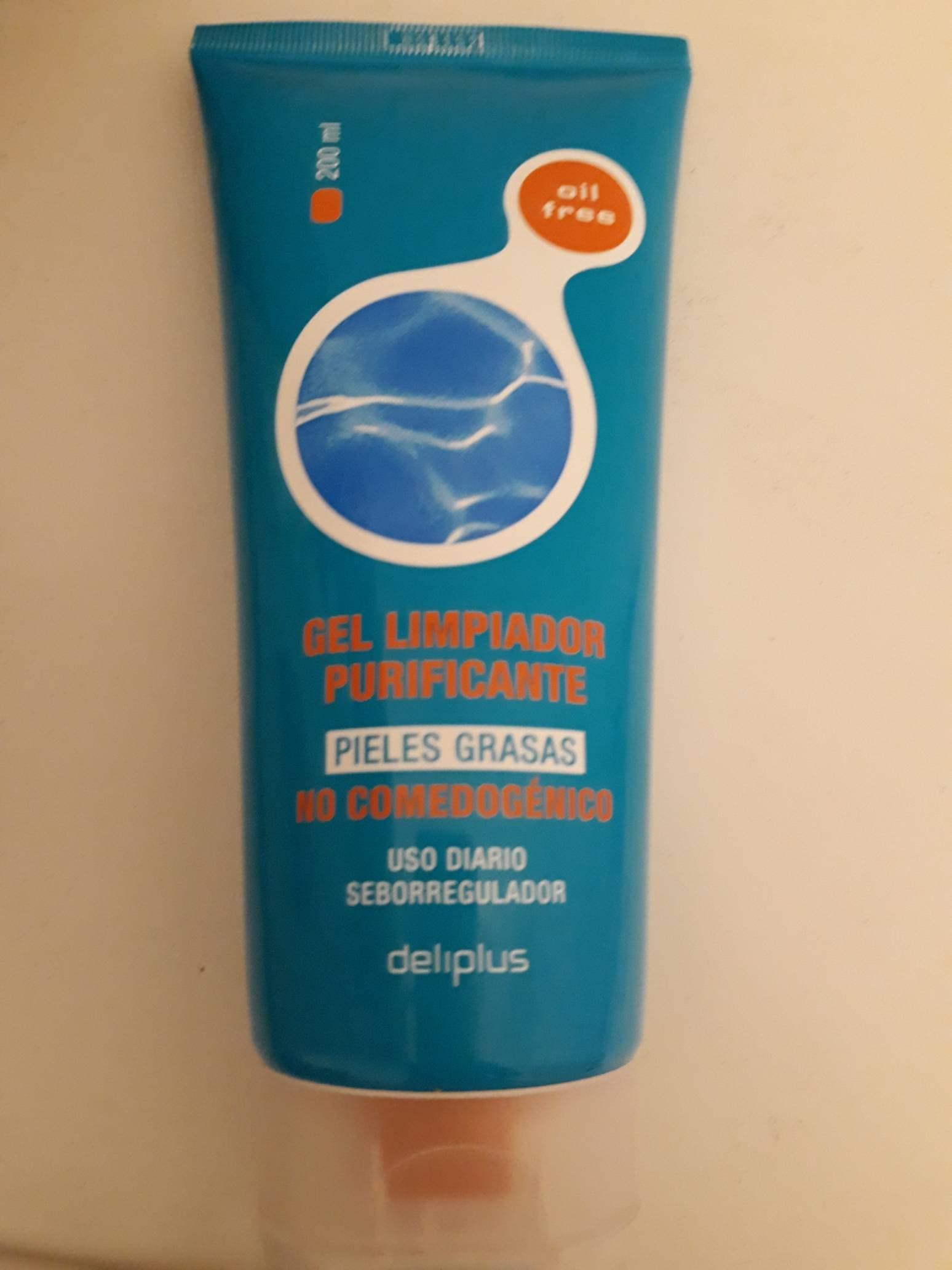 Product Gel limpiador purificante 