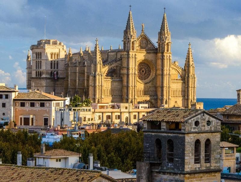 Place Catedral-Basílica de Santa María de Mallorca