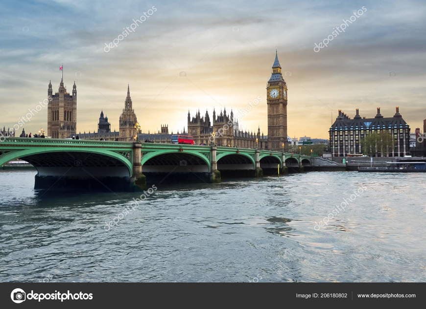 Place Westminster Bridge