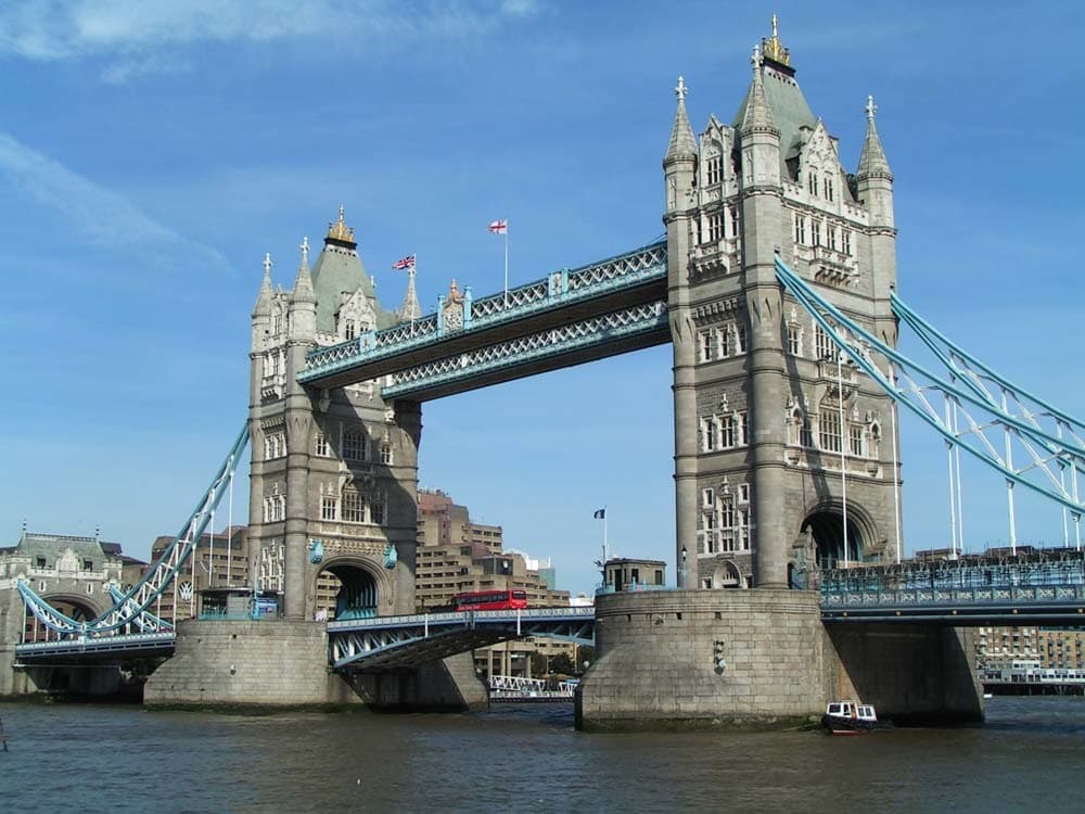 Lugar Tower Bridge