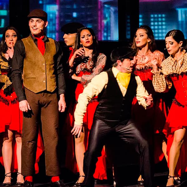 Moda Viva Broadway, el musical | Teatro Amaya | entradas.com - YouTube