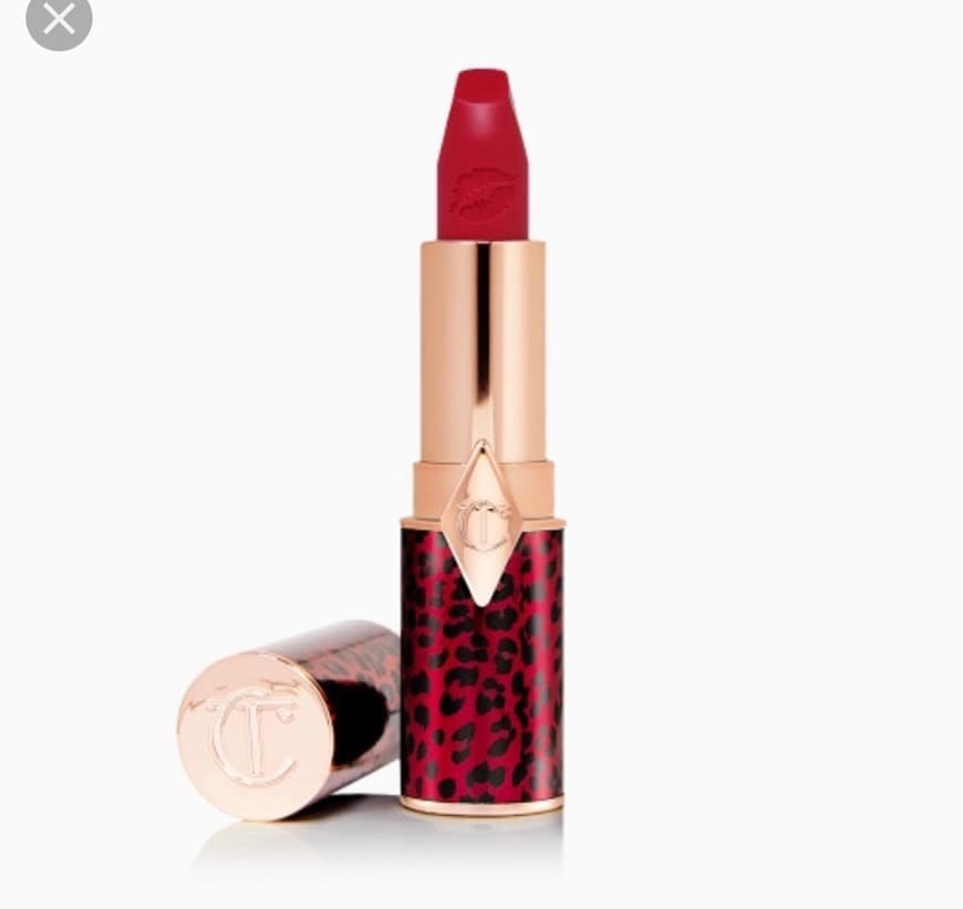 Product Patsy red charlotte tilbury