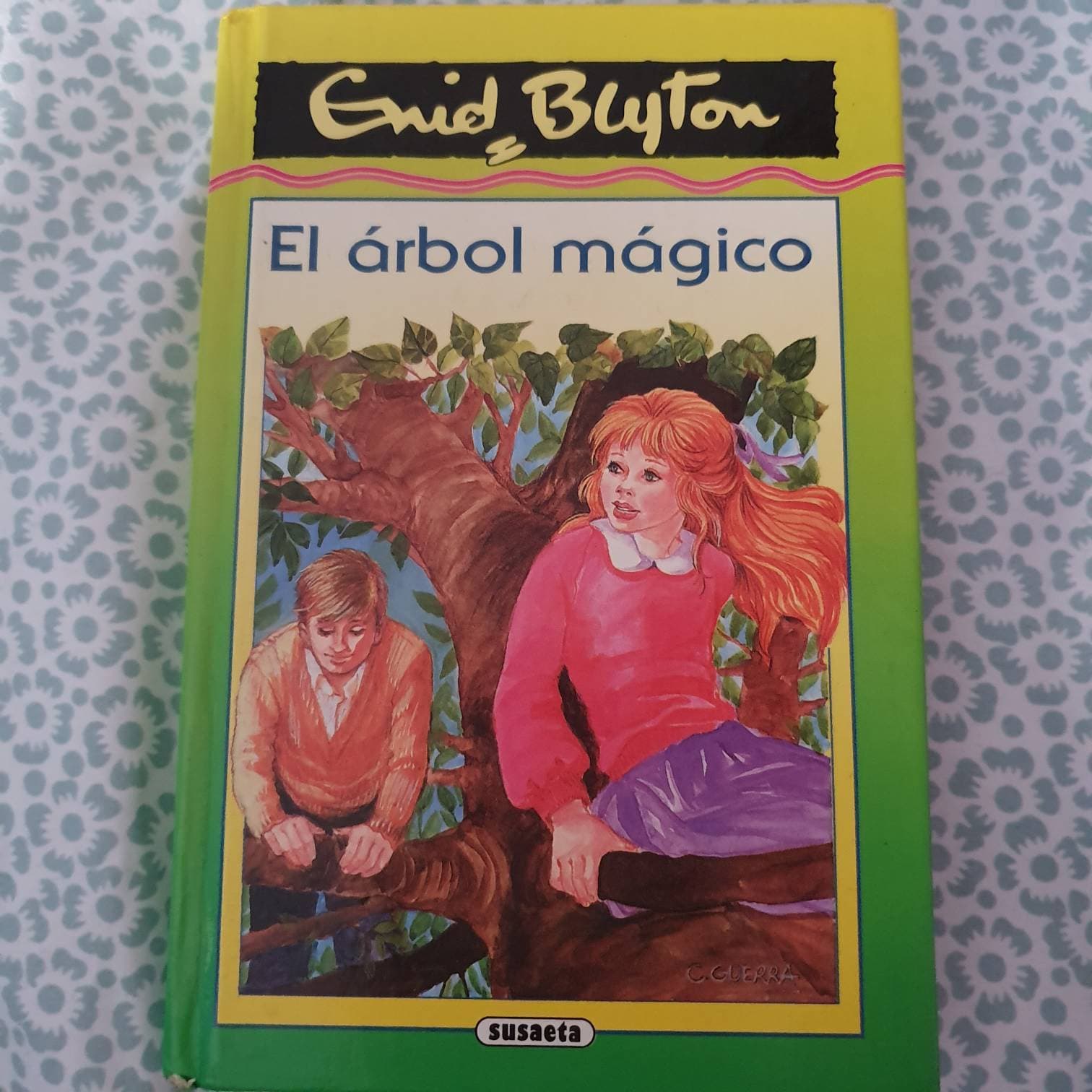 Book El árbol mágico