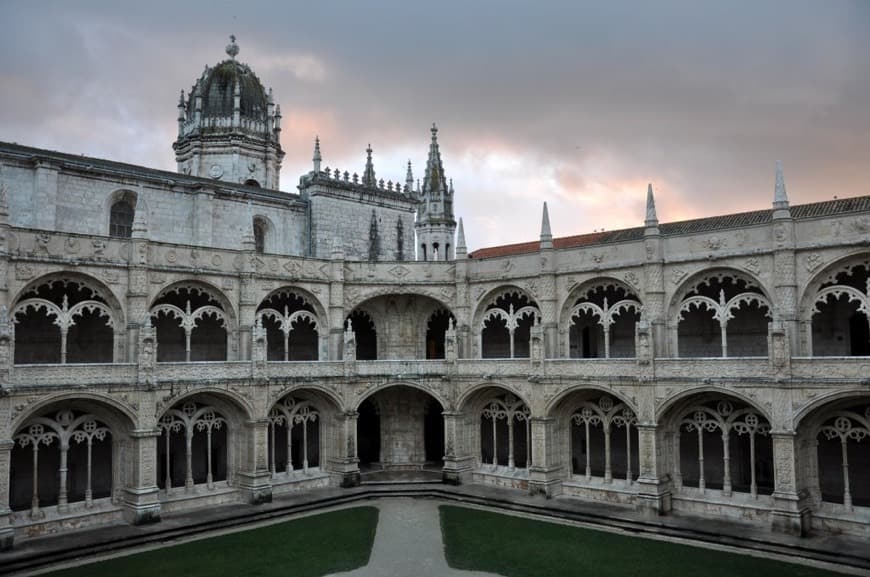 Place Monasterio de los Jerónimos de Belém