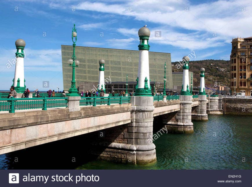 Lugar Puente la Zurriola