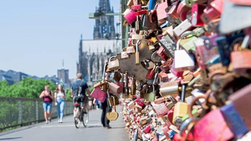 Place Hohenzollernbrücke