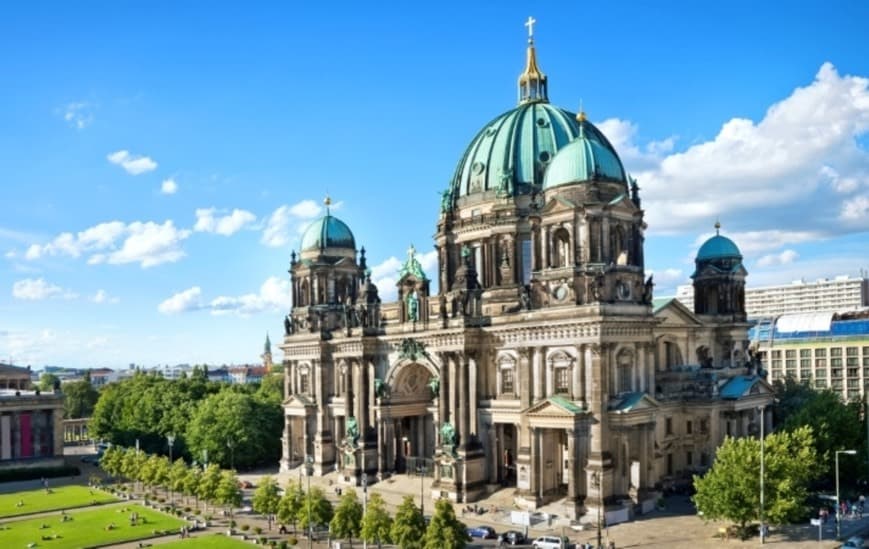 Lugar Catedral de Berlín