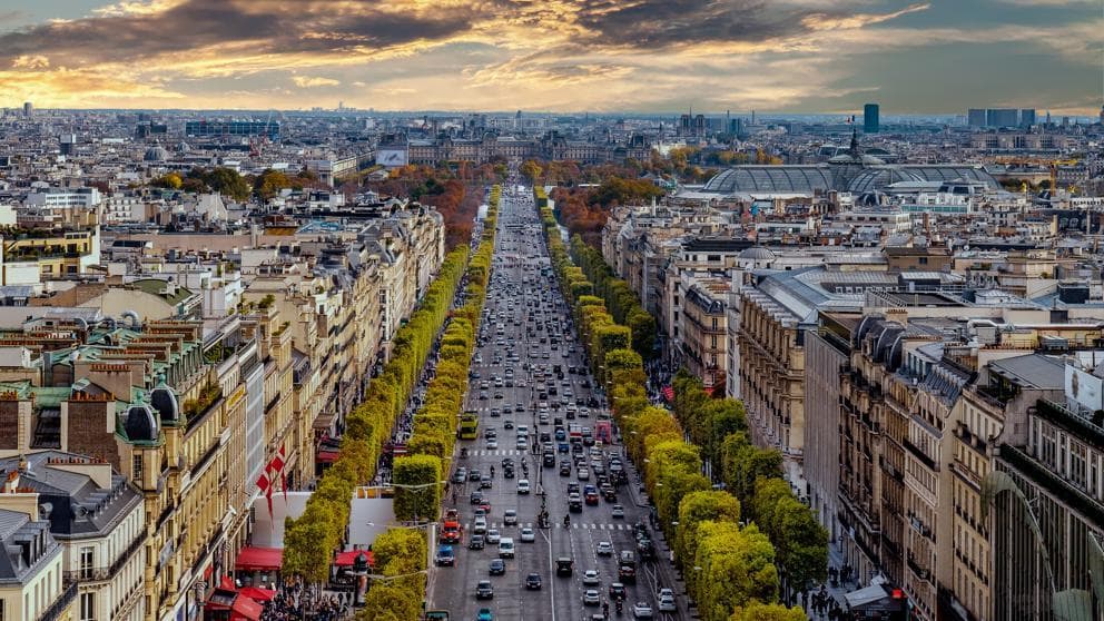 Place Campos Eliseos