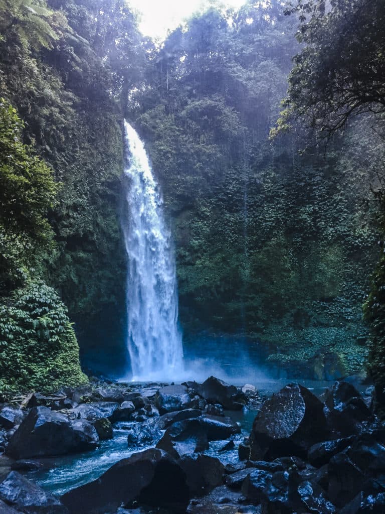 Lugar Nungnung Waterfall