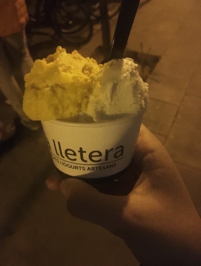 Lugar La Lletera de Gràcia Gelats Artesans