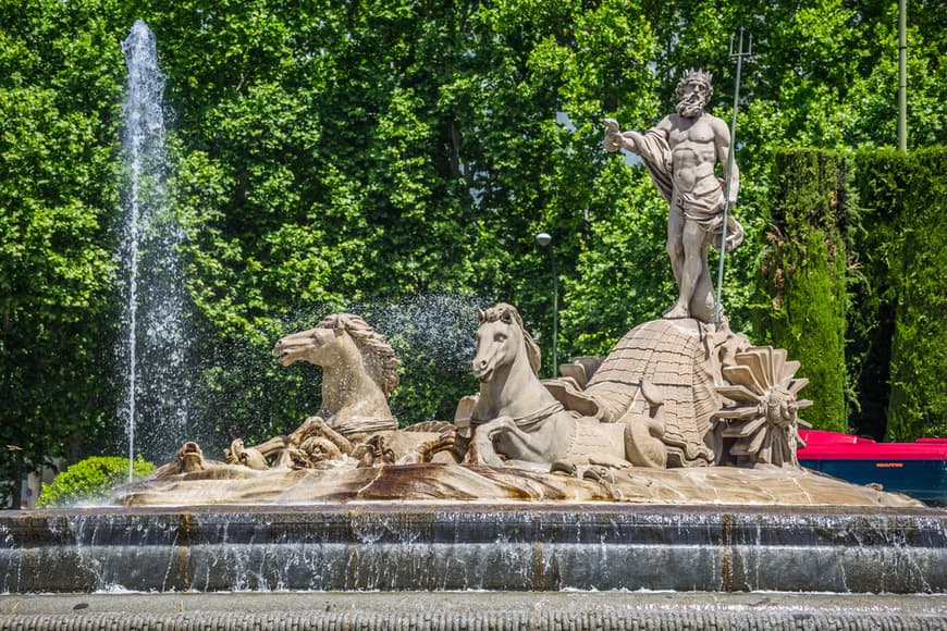 Place Fuente de Neptuno