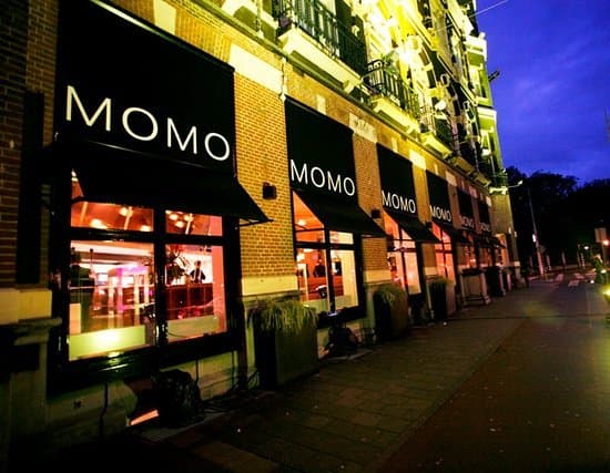 Restaurantes MOMO Restaurant, Bar & Lounge