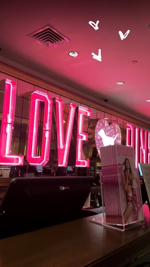 Place Victoria's Secret PINK