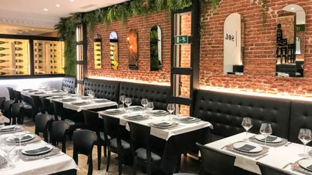 Restaurants Madrid Grill - Parrilla - Cerveceria