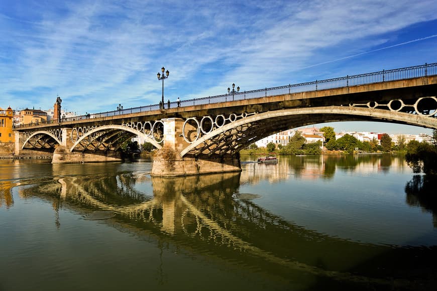 Place Puente de Triana