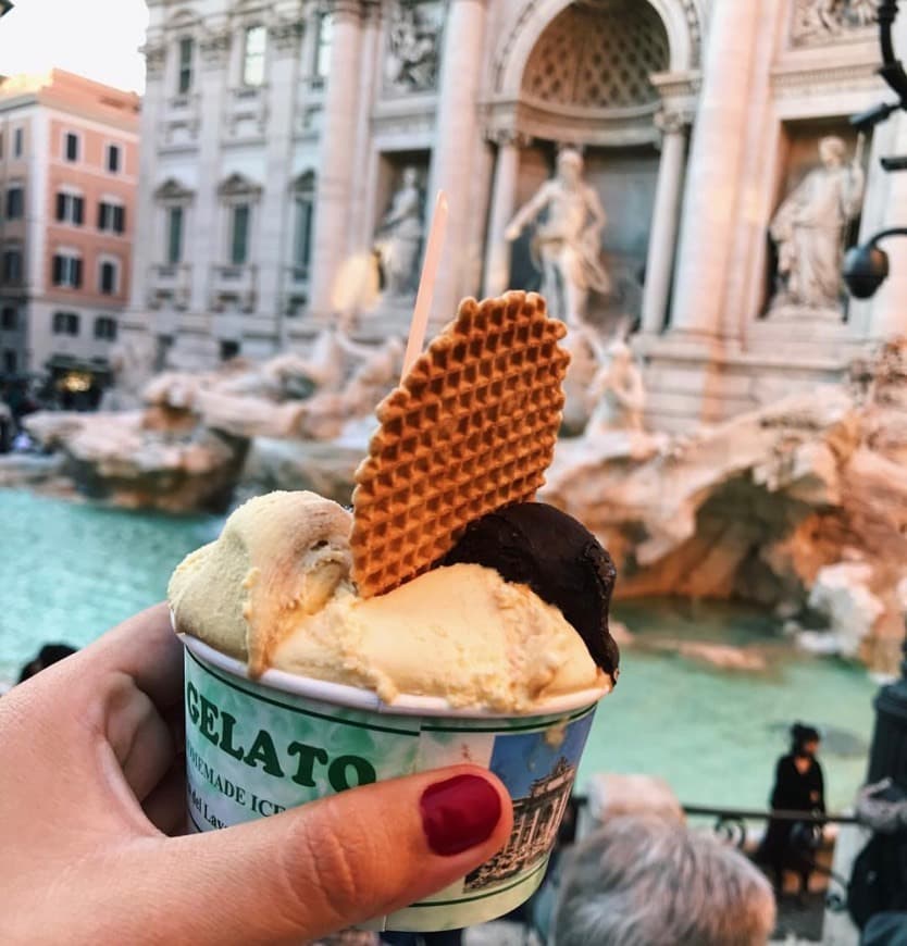 Lugar Fontana di Trevi