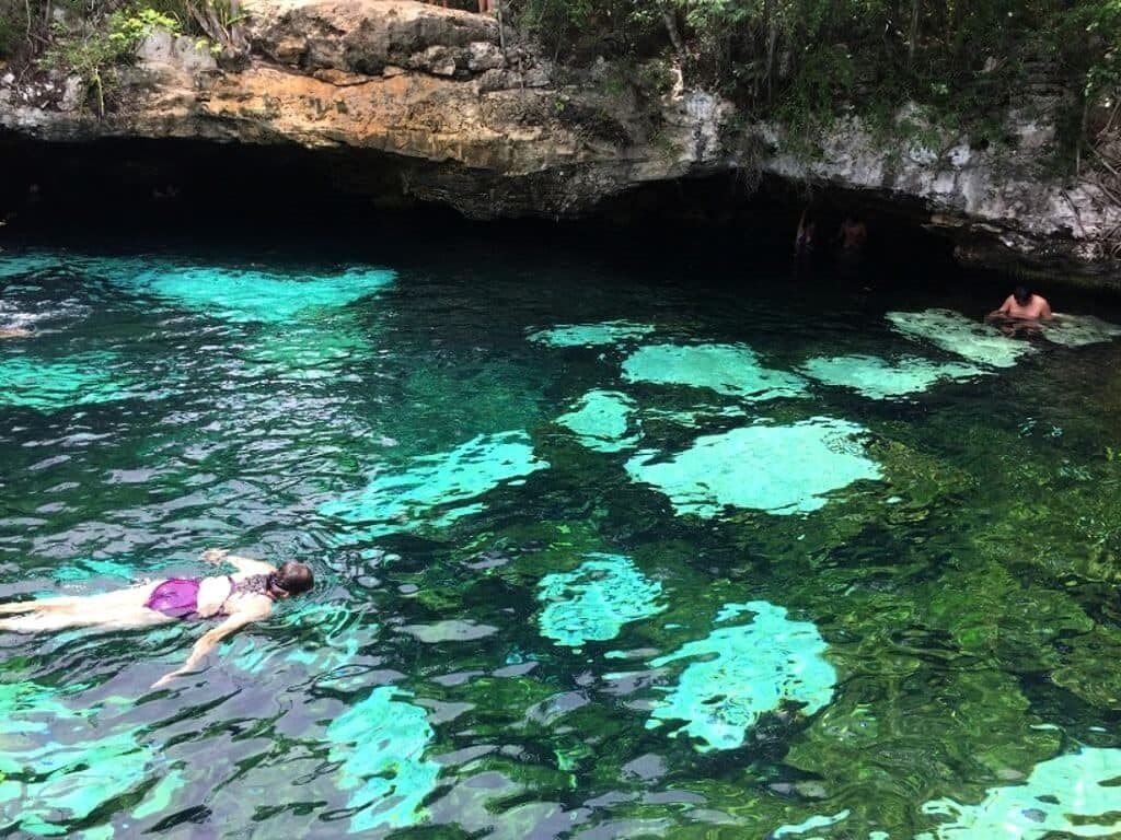 Place Cenote Azul