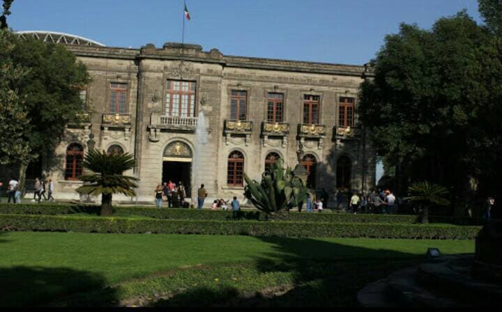 Place Chapultepec Castle