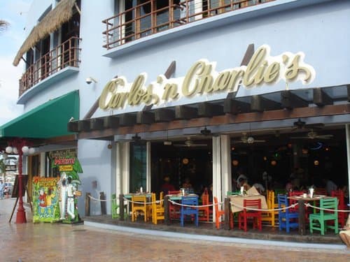 Restaurants Carlos & Charlies