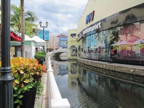 Lugar La Isla Cancún Shopping Village