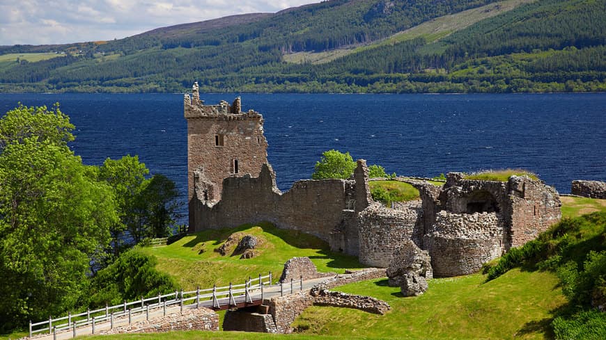 Place Urquhart Castle