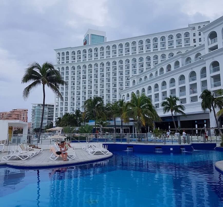 Lugar Hotel Riu Cancun