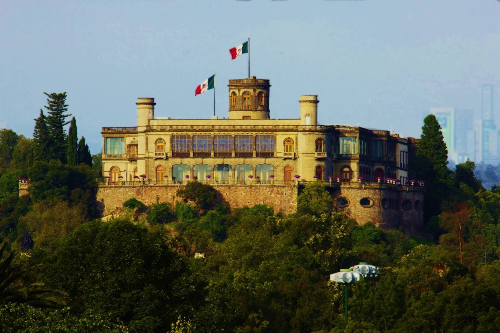 Place Chapultepec Castle