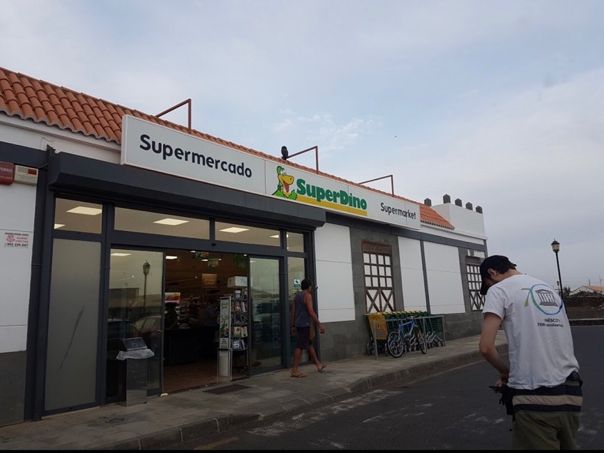 Lugar Superdino LAJARES