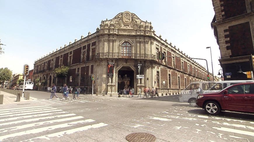 Lugar Palacio de la Escuela de Medicina