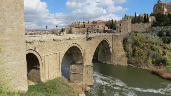 Place Puente San Martin (Recaredo)