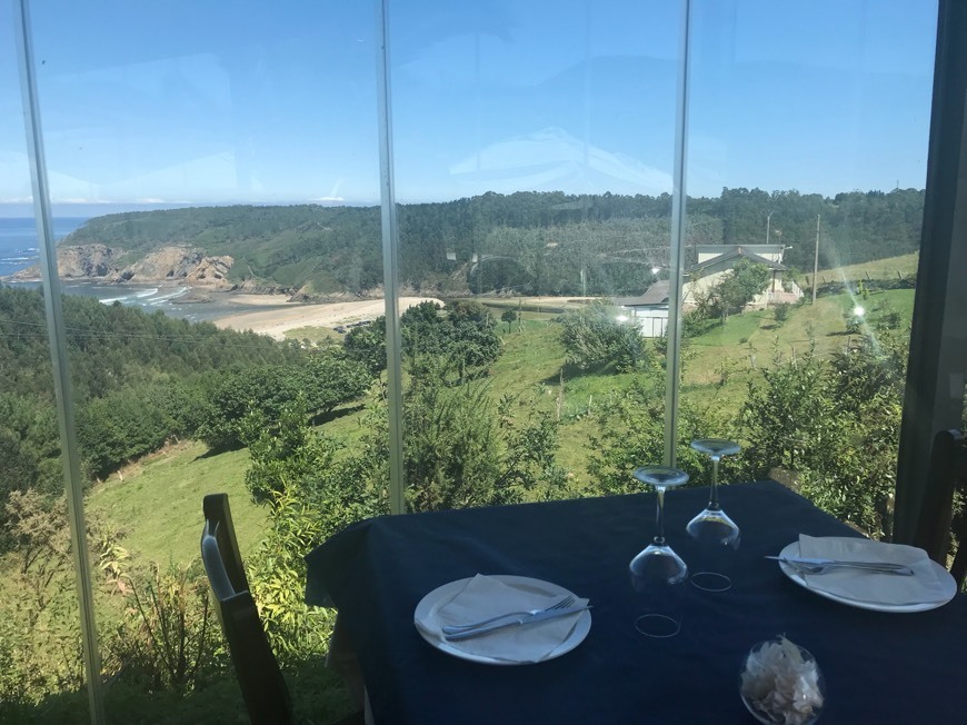 Moda Restaurante La Panera - Playa la cueva, Asturias