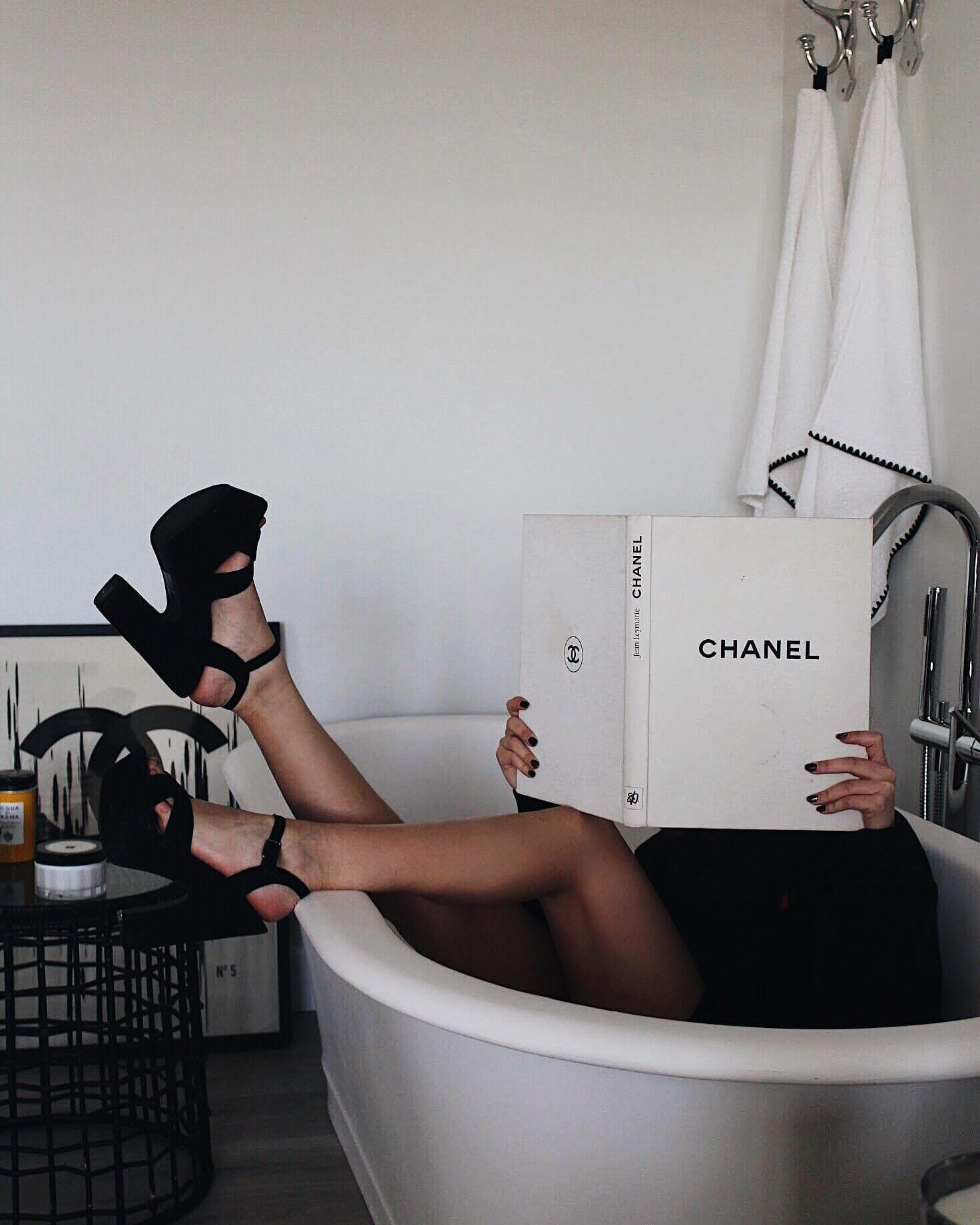 Book Chanel: Collections and Creations