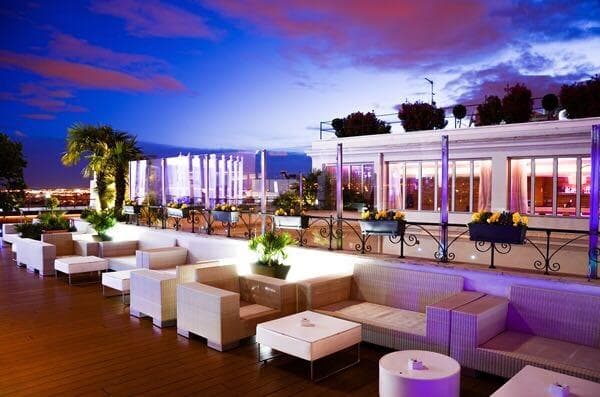 Place Radio Rooftop Bar Madrid