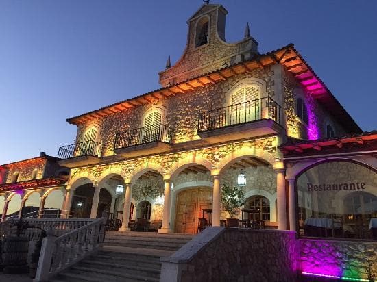 Lugar Bodegas Arzuaga Navarro