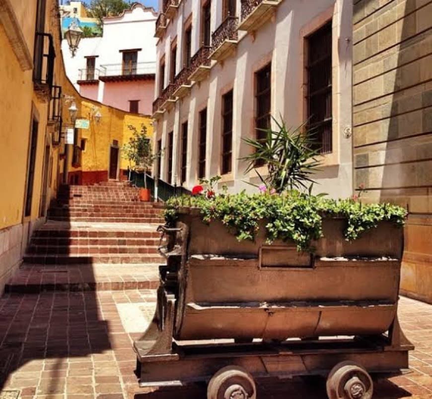 Place Callejón de la Condesa