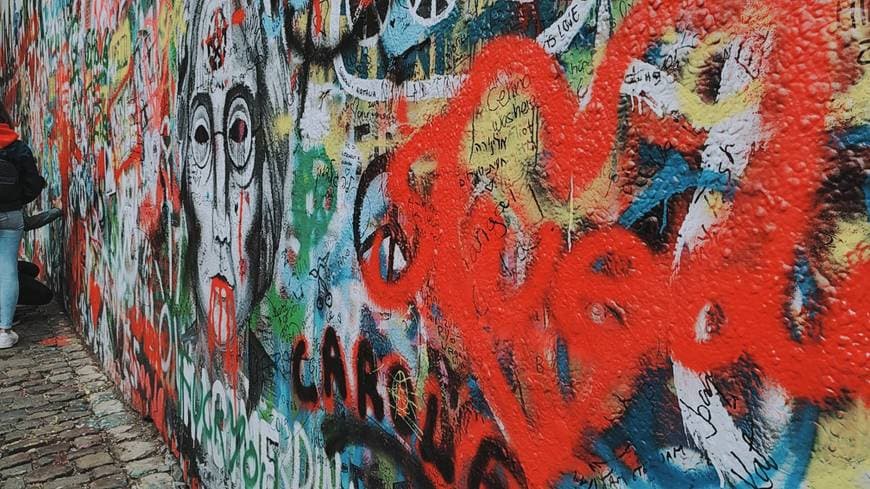 Place John Lennon Wall