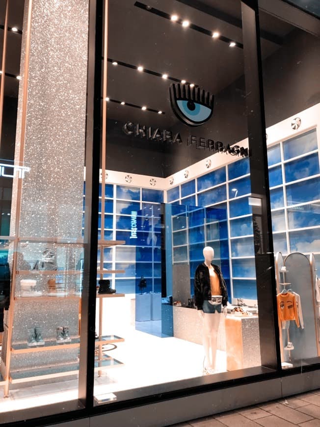 Lugar Chiara Ferragni Store