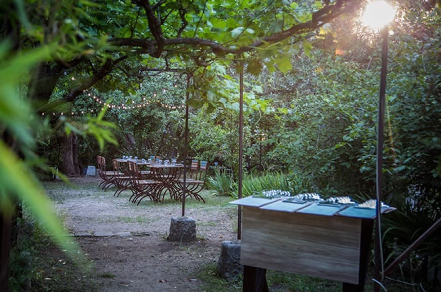 Restaurantes Olivar de Castillejo – Planes de verano en un jardín secreto urbano