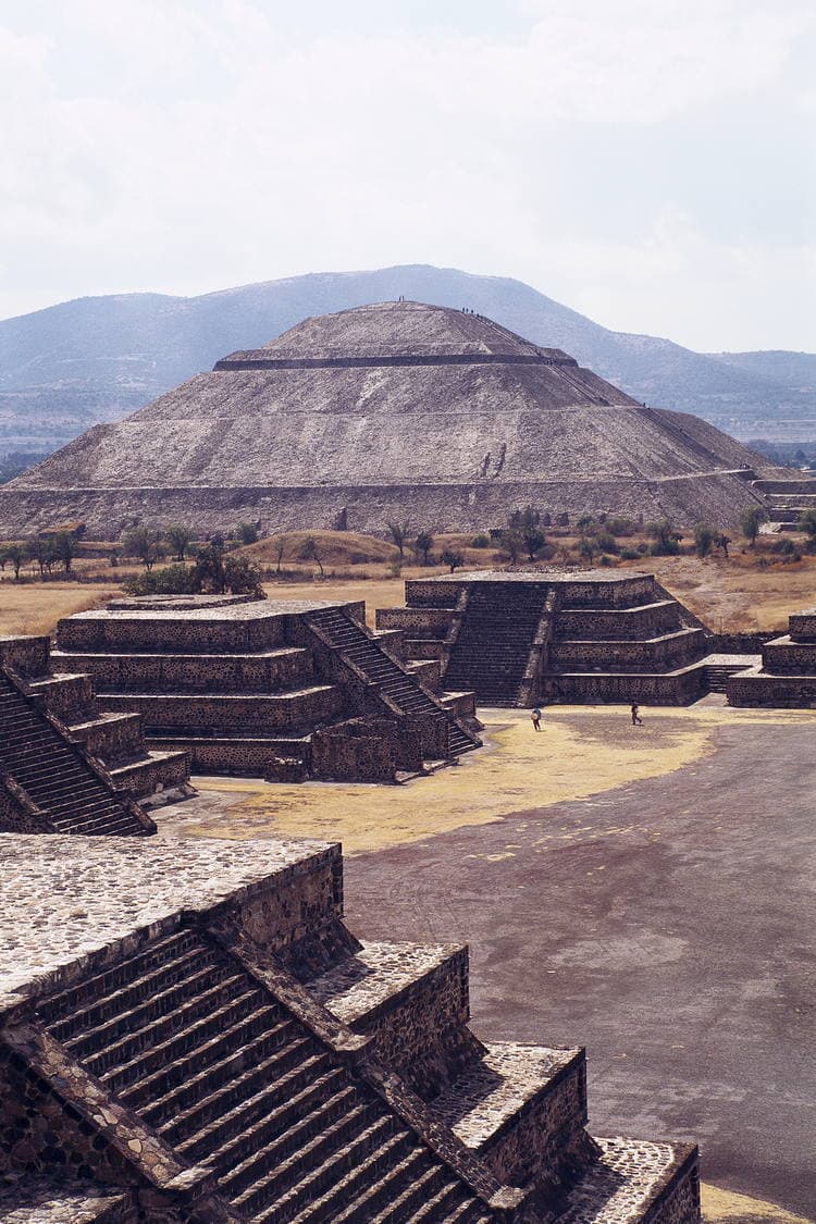 Place Piramides De Teotihuacan